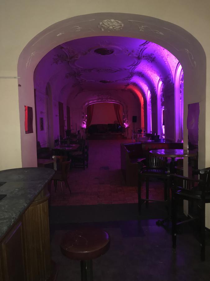 Youth Baroque Hall 3* Prague